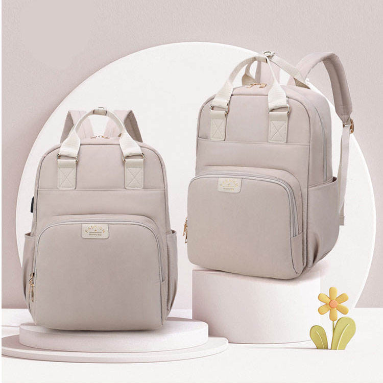 Stylish_waterproof_mummy_bag_for_modern_moms__Beige