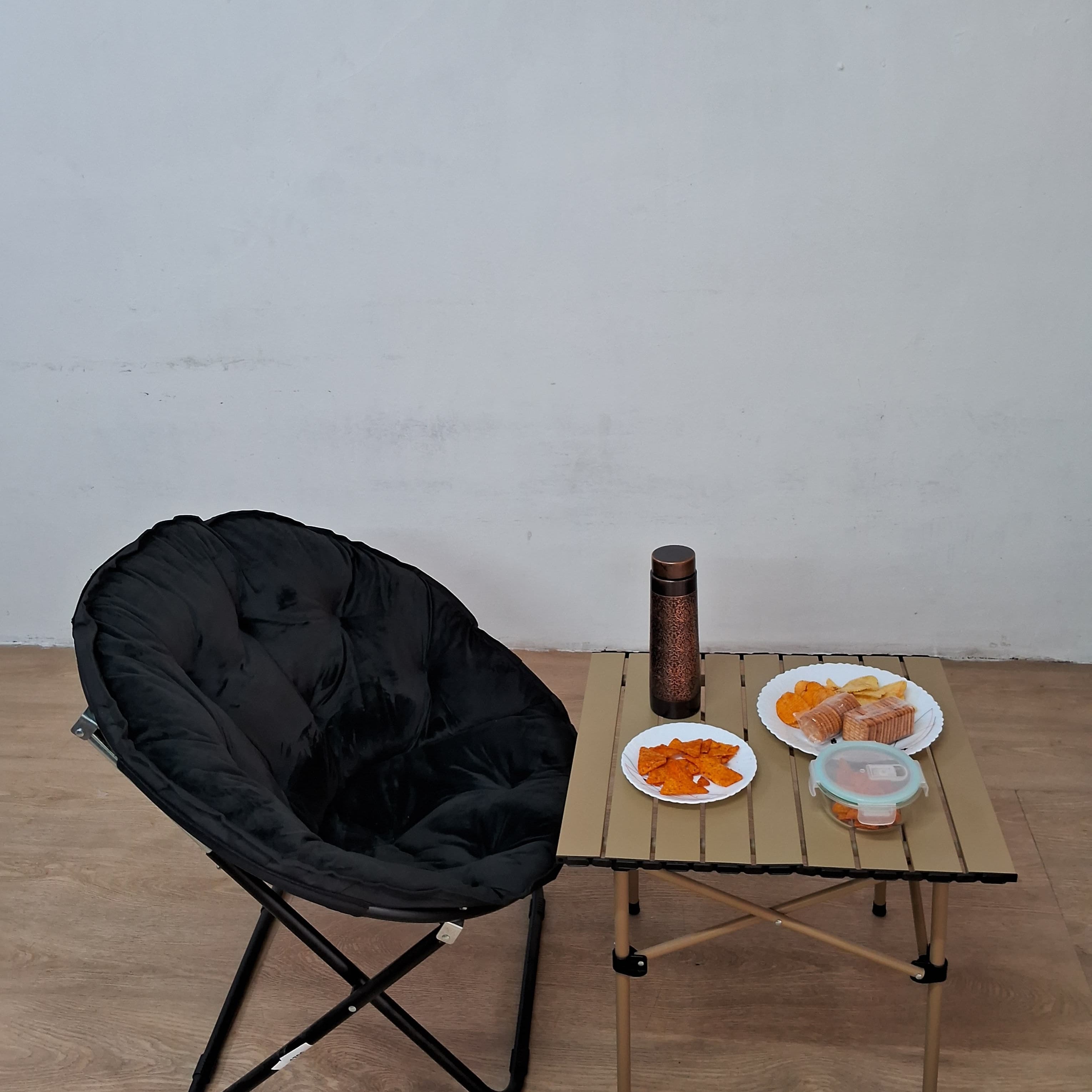 Cozy_Moon_Chair_in_Soft_Velvet__black