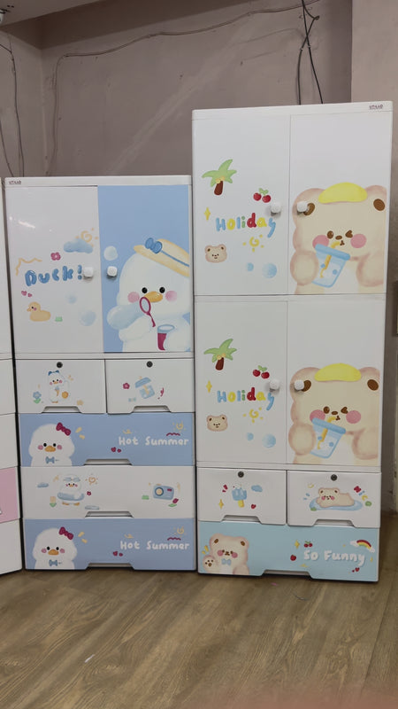 hard plastic wardrobe with lockable doors__Sprite-bear